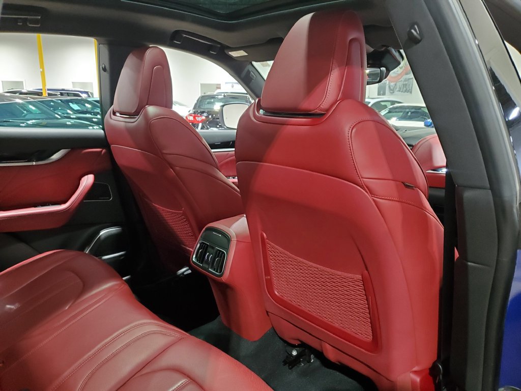 Used 2021 Maserati Levante S GranSport AWD/4WD image 22