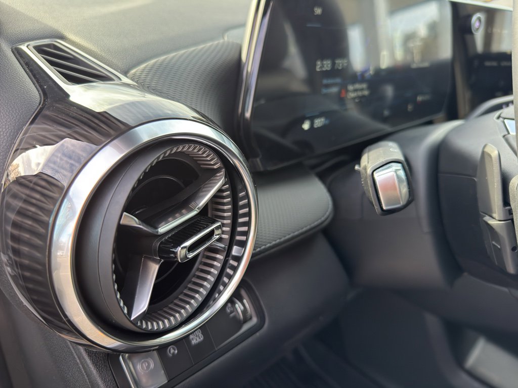 New 2026 Chevrolet Equinox LT w/ Convenience Package II image 11