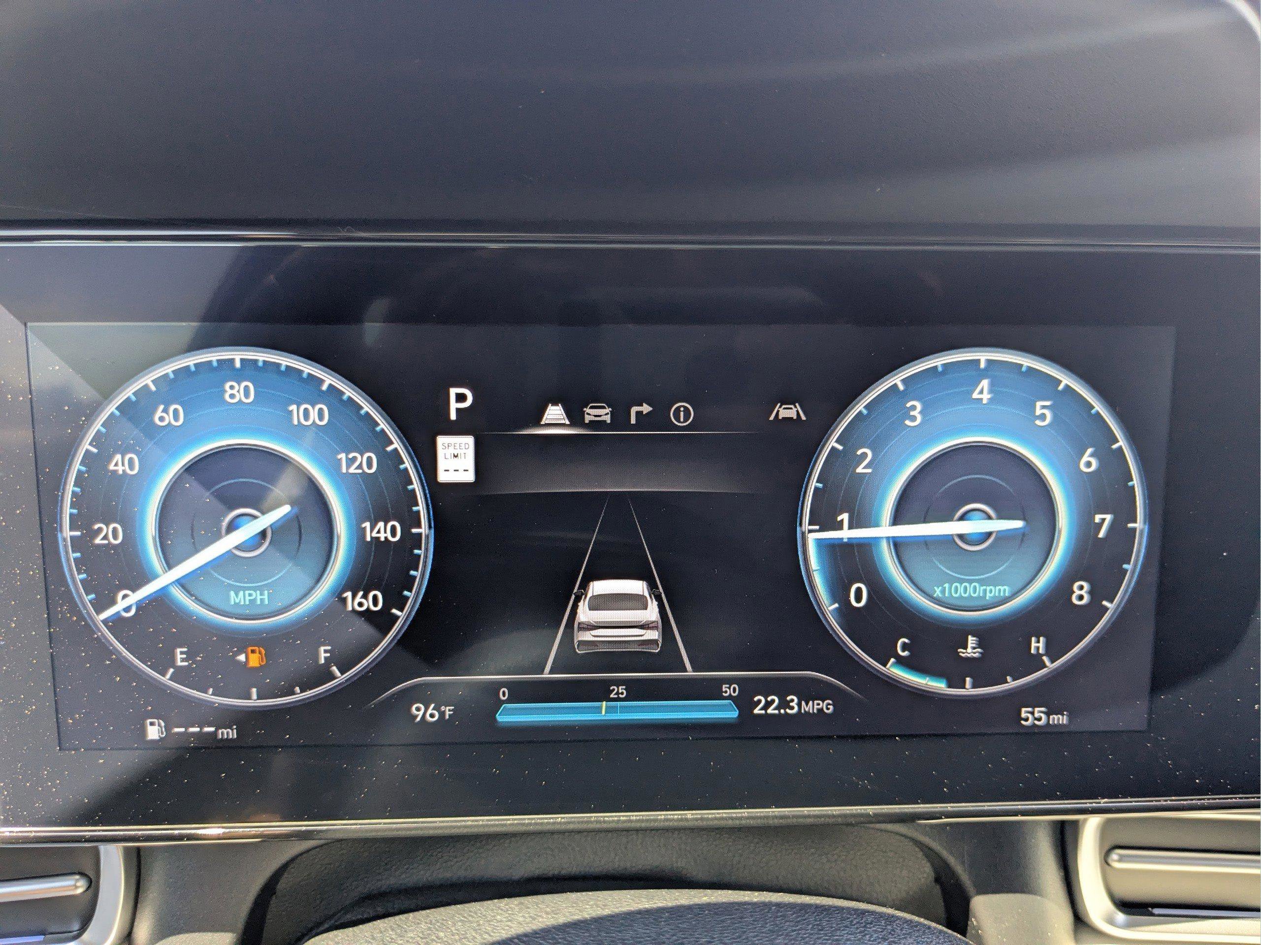 New 2025 Hyundai Elantra Limited image 29