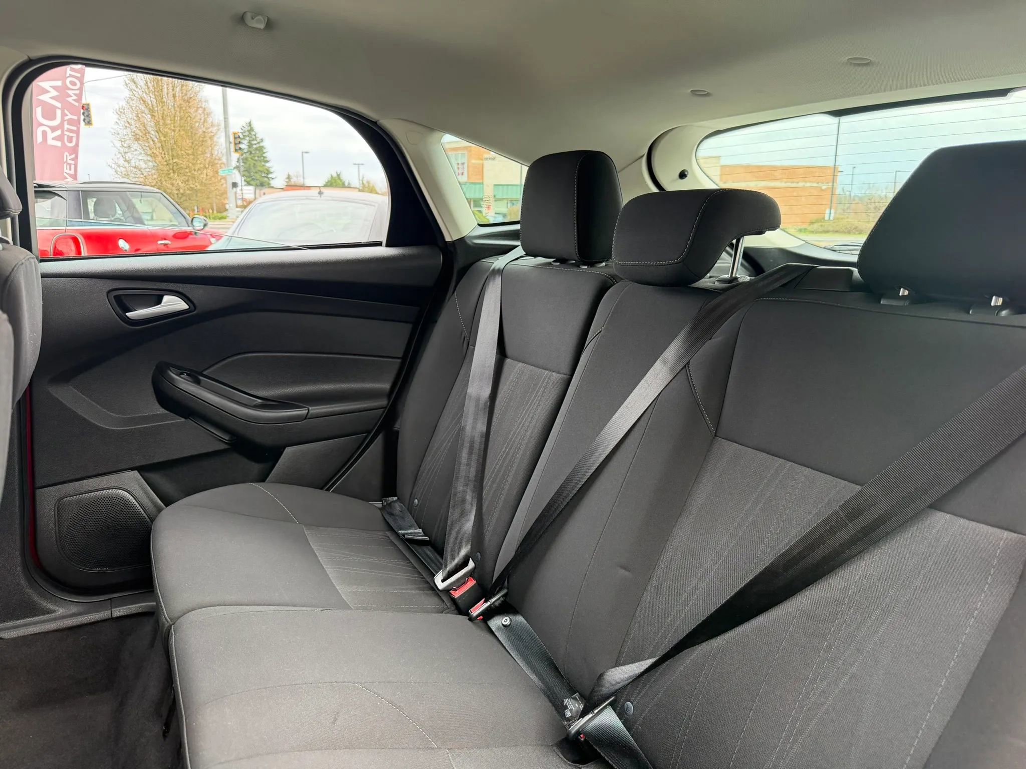 Used 2015 Ford Focus SE image 19