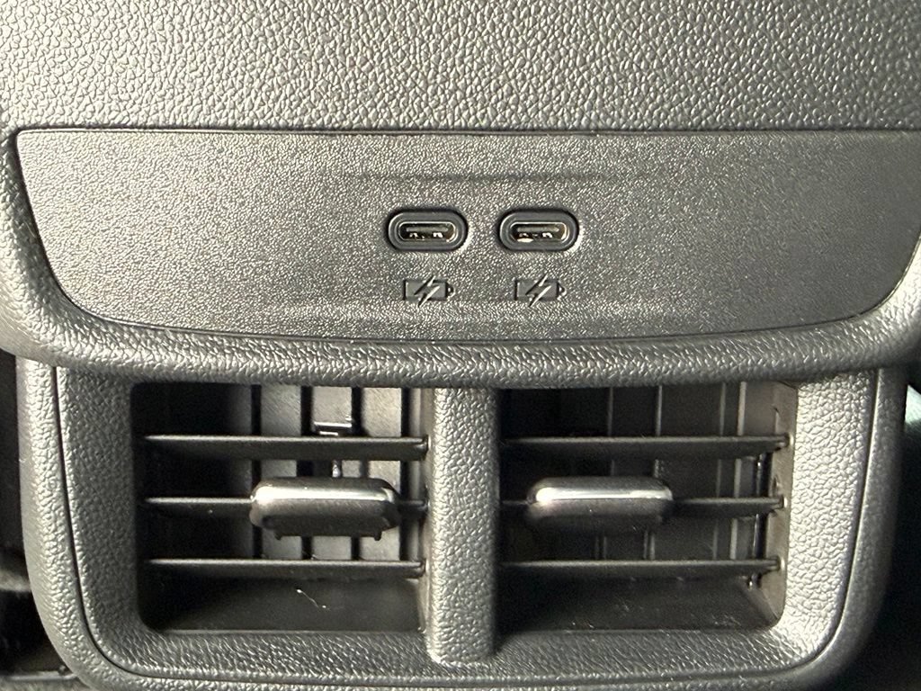 New 2027 Chevrolet Equinox LT w/ Safety and Technology Package AWD/4WD image 12