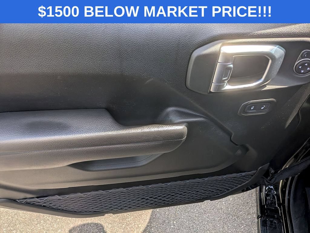 Used 2022 Jeep Wrangler Unlimited Sport AWD/4WD image 9