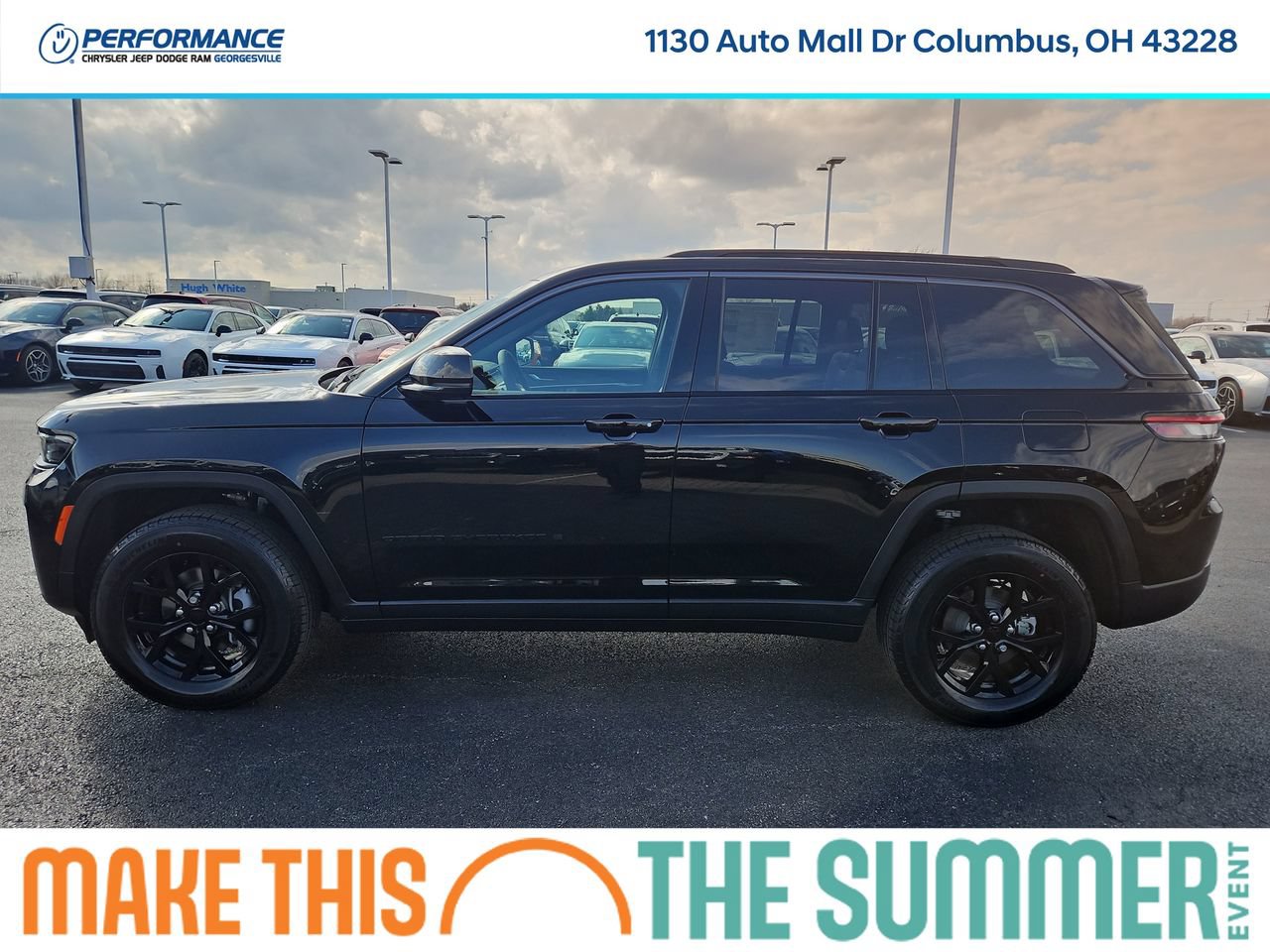 New 2026 Jeep Grand Cherokee Altitude AWD/4WD image 4
