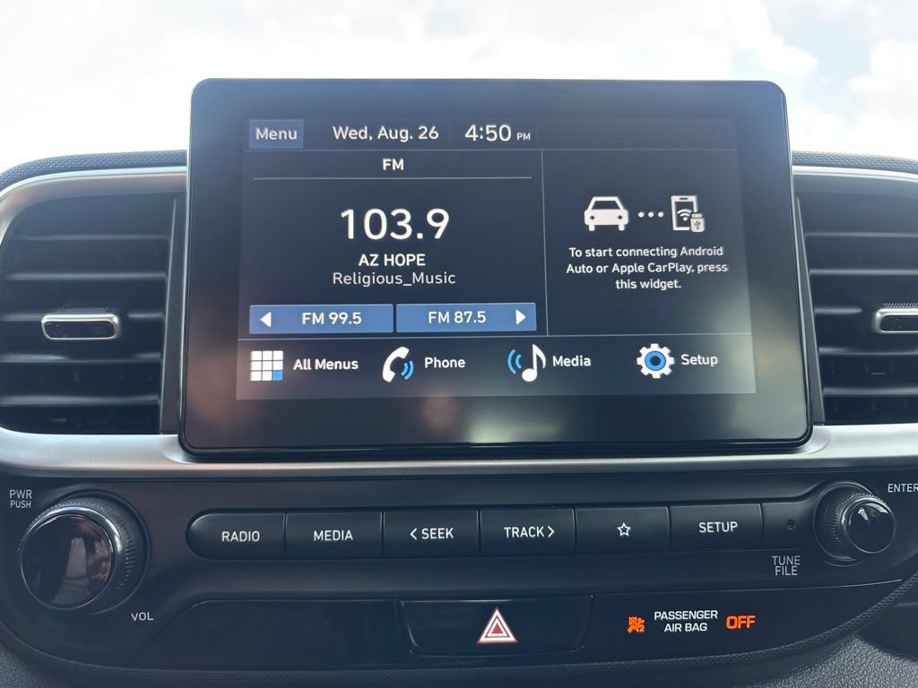 Used 2025 Hyundai Venue SE FWD image 24
