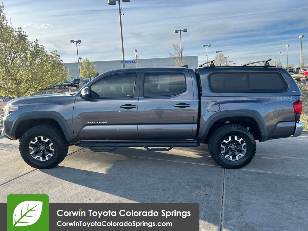 Used 2018 Toyota Tacoma TRD Off-Road image 4