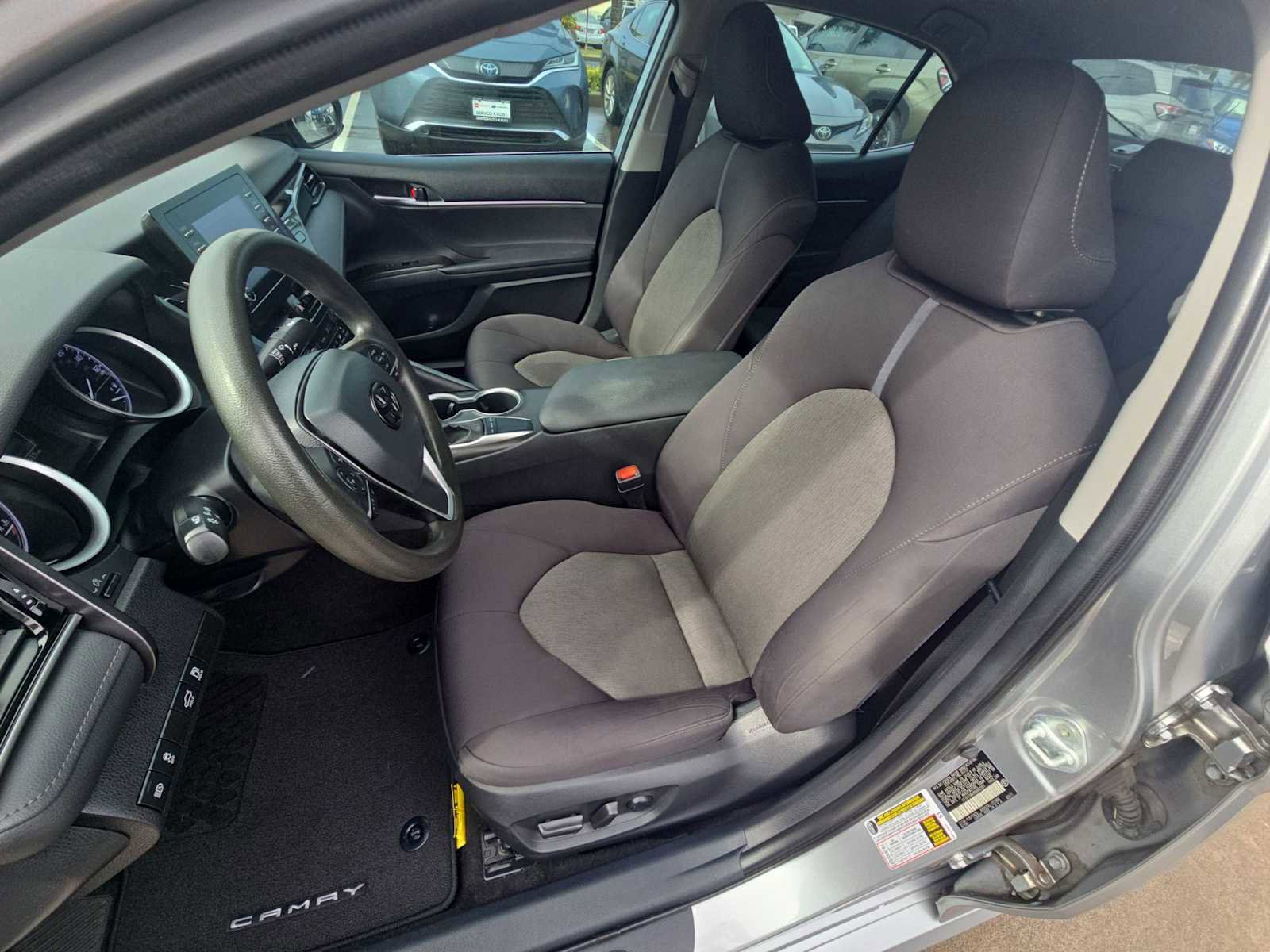 Used 2022 Toyota Camry LE FWD image 14