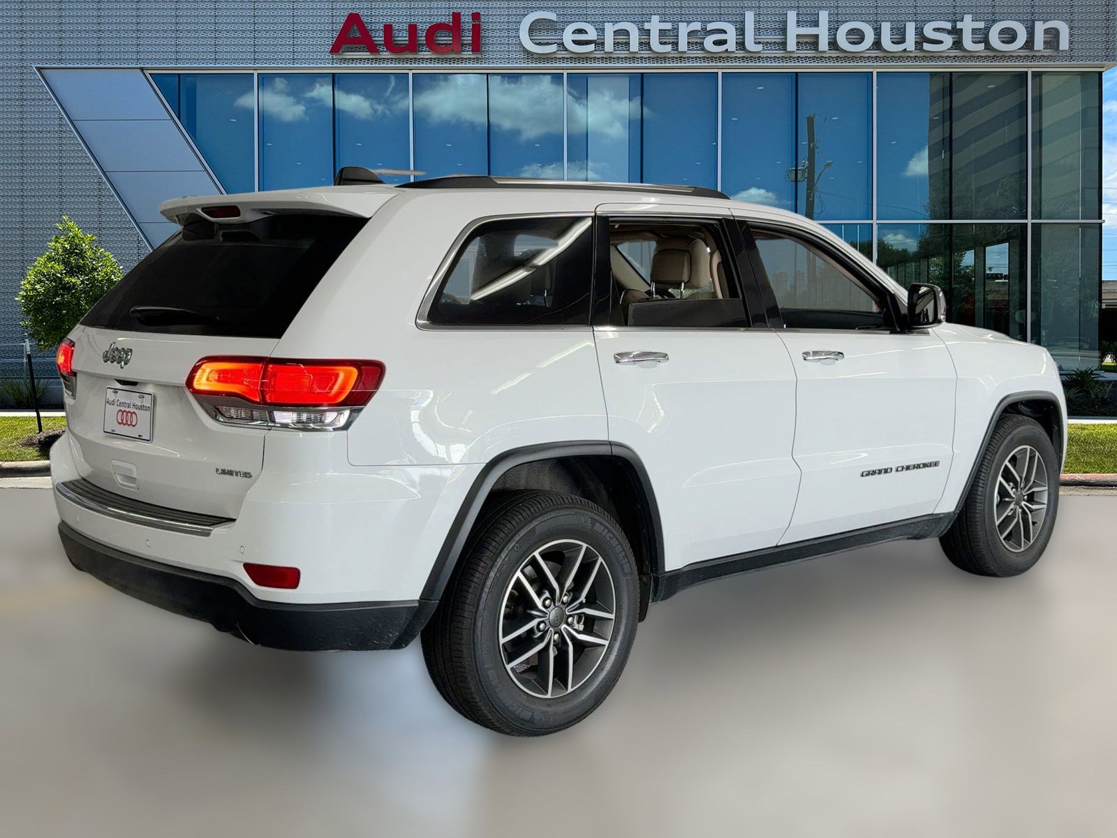 Used 2021 Jeep Grand Cherokee Limited image 9