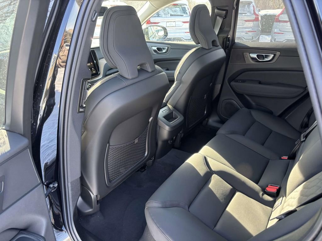 New 2026 Volvo XC60 B5 Plus w/ Protection Package Premier image 26