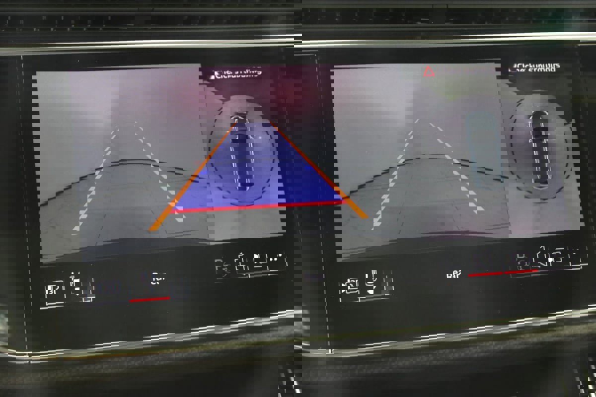 Used 2024 Audi SQ8 Premium Plus image 10