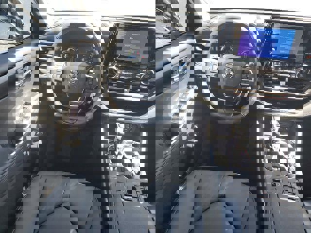 New 2026 Toyota Highlander XLE image 11