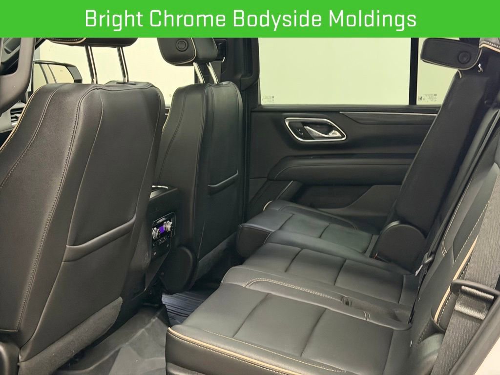 Used 2023 GMC Yukon SLT w/ SLT Premium Package AWD/4WD image 32