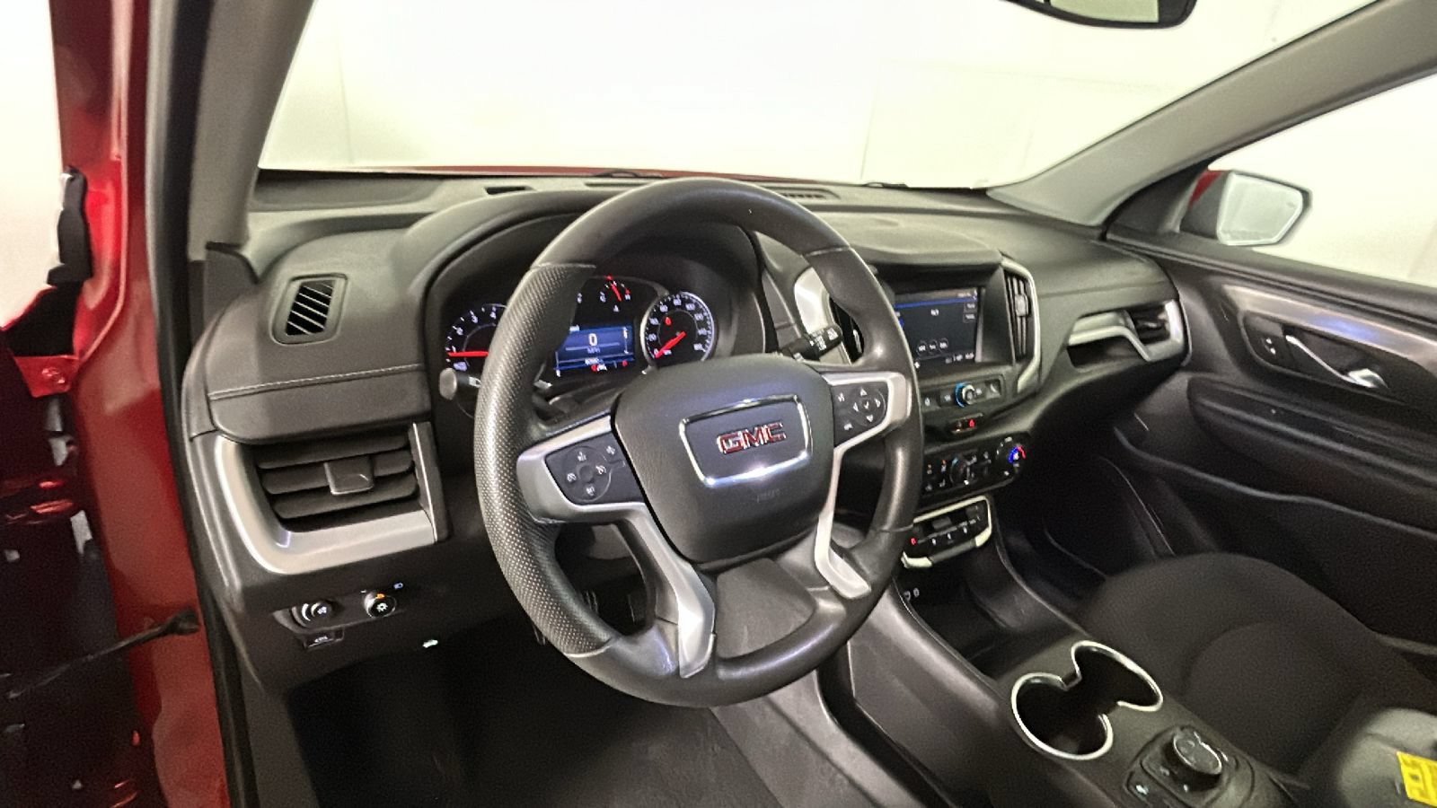 Used 2022 GMC Terrain SLE w/ Driver Convenience Package AWD/4WD image 16