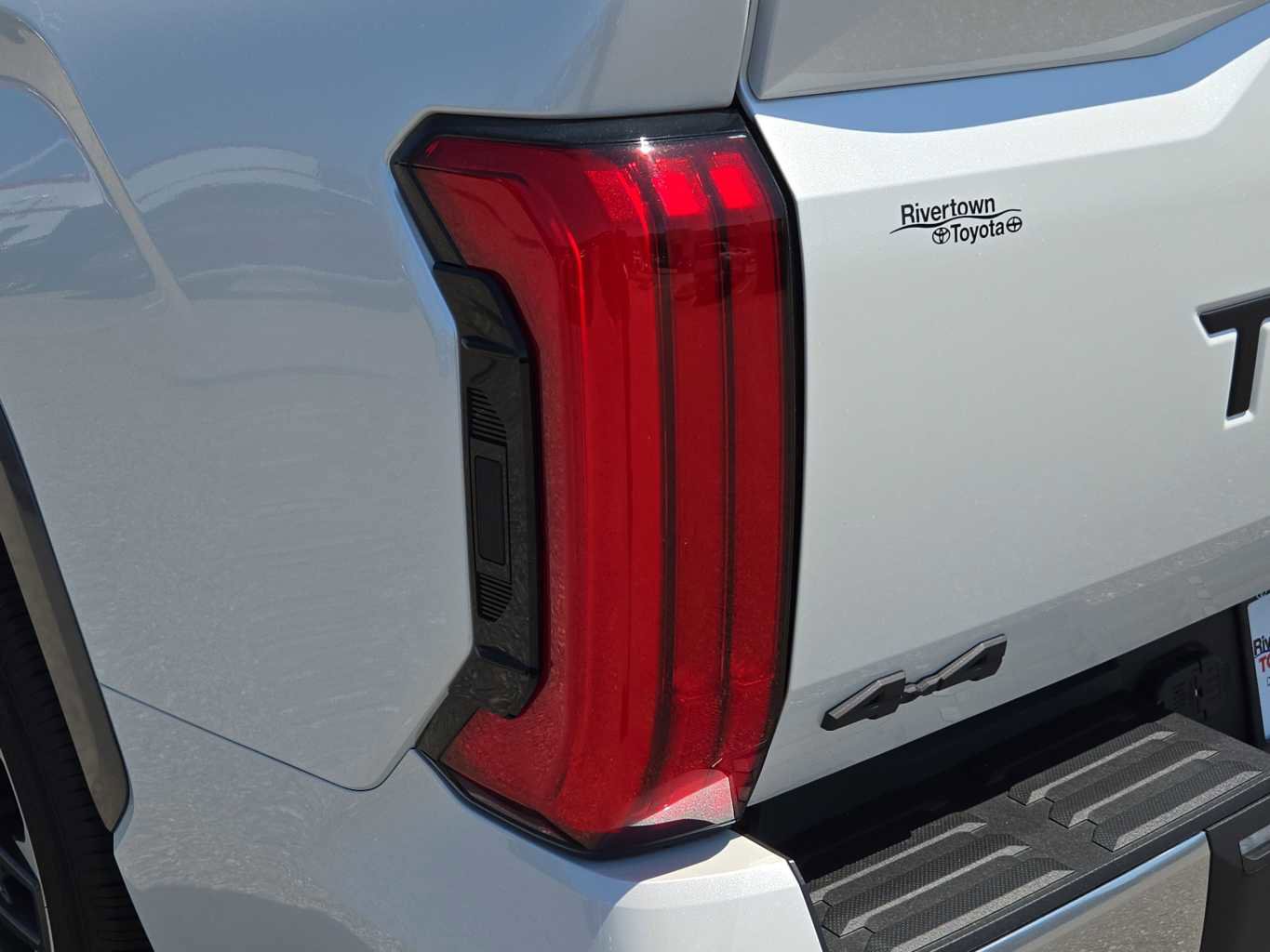 New 2025 Toyota Tundra Limited image 15