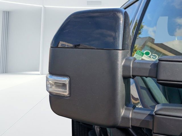 Used 2025 Ford F350 Lariat image 9