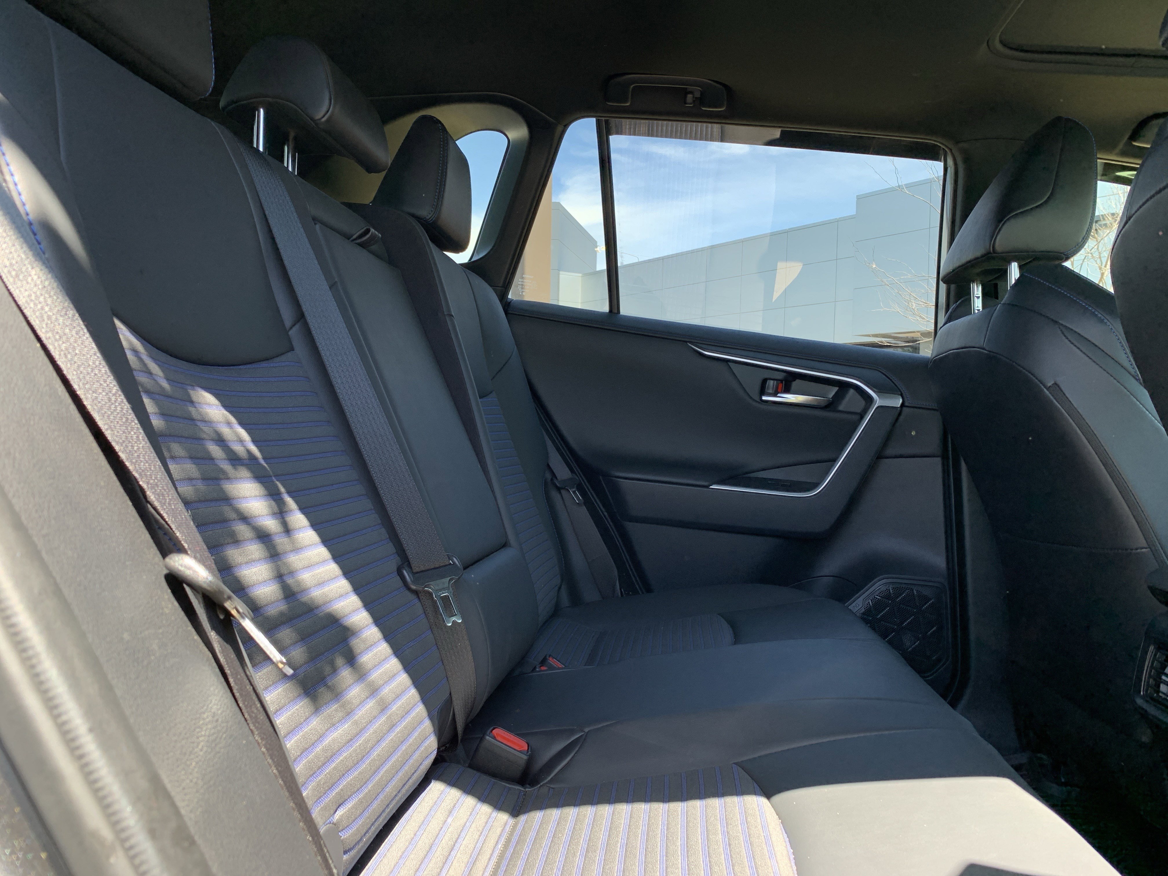 Used 2022 Toyota RAV4 XSE AWD/4WD image 33