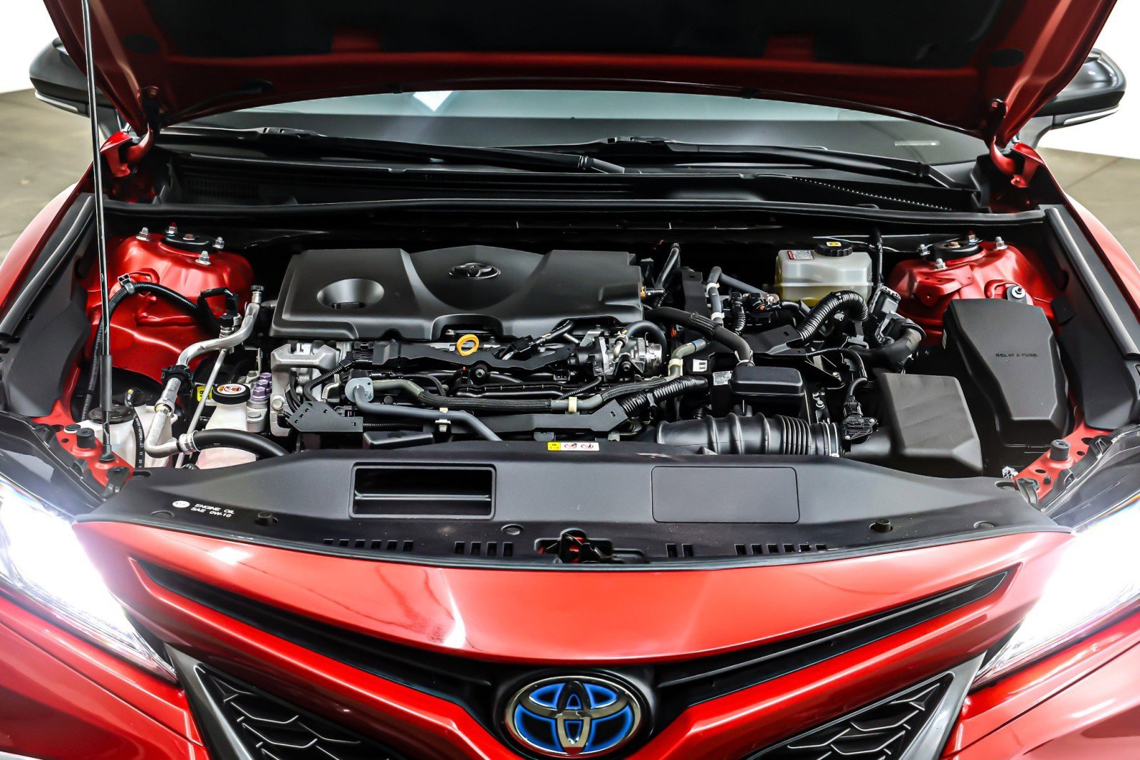 Used 2021 Toyota Camry XSE image 11