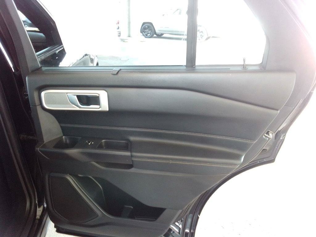 Used 2020 Ford Explorer Limited AWD/4WD image 28