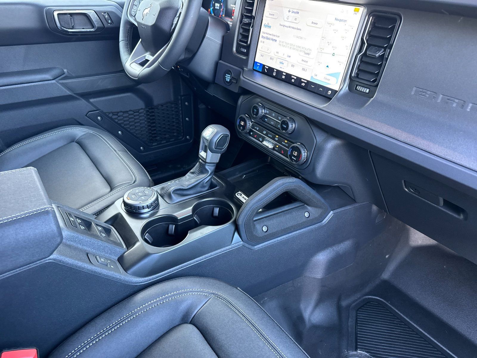 New 2025 Ford Bronco Badlands image 16