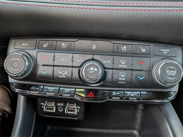 Certified 2024 Dodge Durango GT image 25