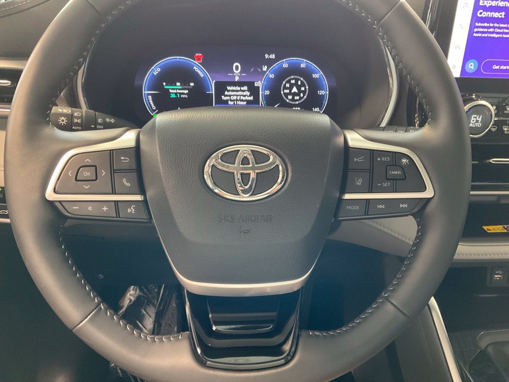 Used 2026 Toyota Highlander Platinum AWD/4WD image 11