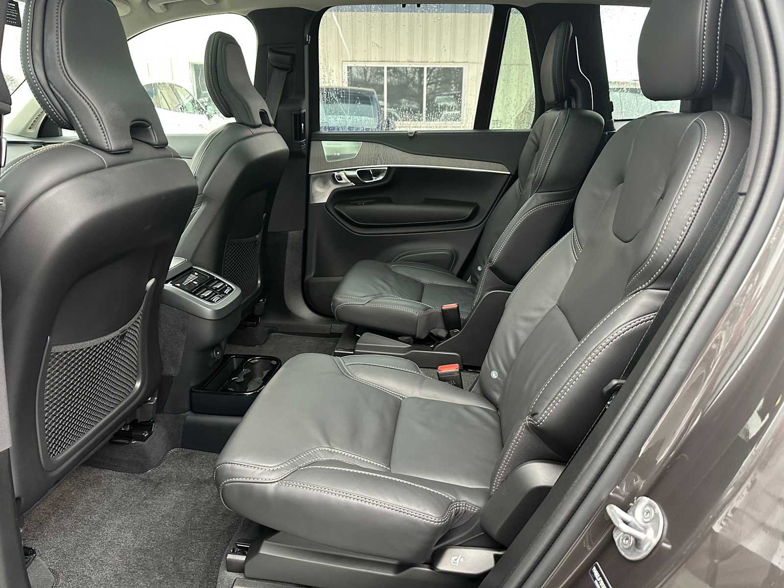 Used 2025 Volvo XC90 B6 Ultra w/ Protection Package Premier image 15