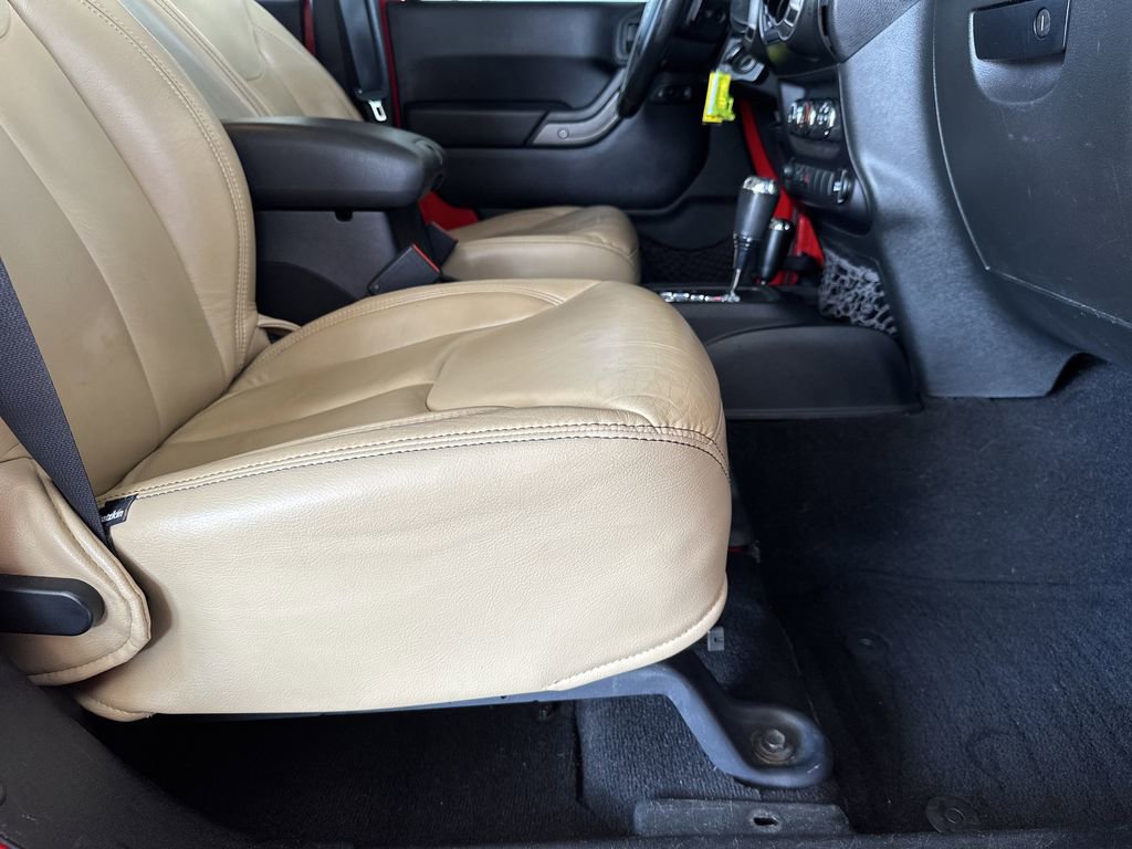 Used 2014 Jeep Wrangler Unlimited Sport w/ Quick Order Package 24S image 32