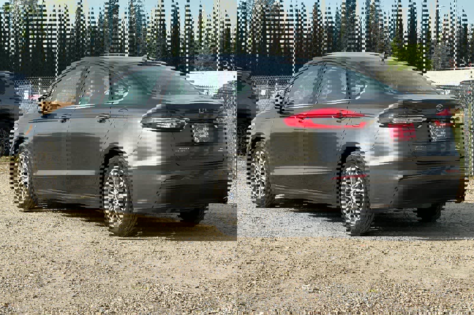 Used 2019 Ford Fusion SE image 7