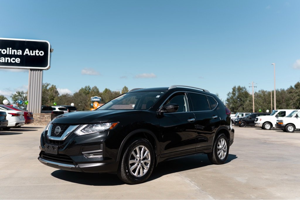 Used 2018 Nissan Rogue SV
