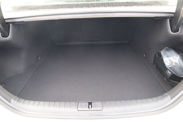 New 2026 Genesis G70 2.5T Prestige image 25