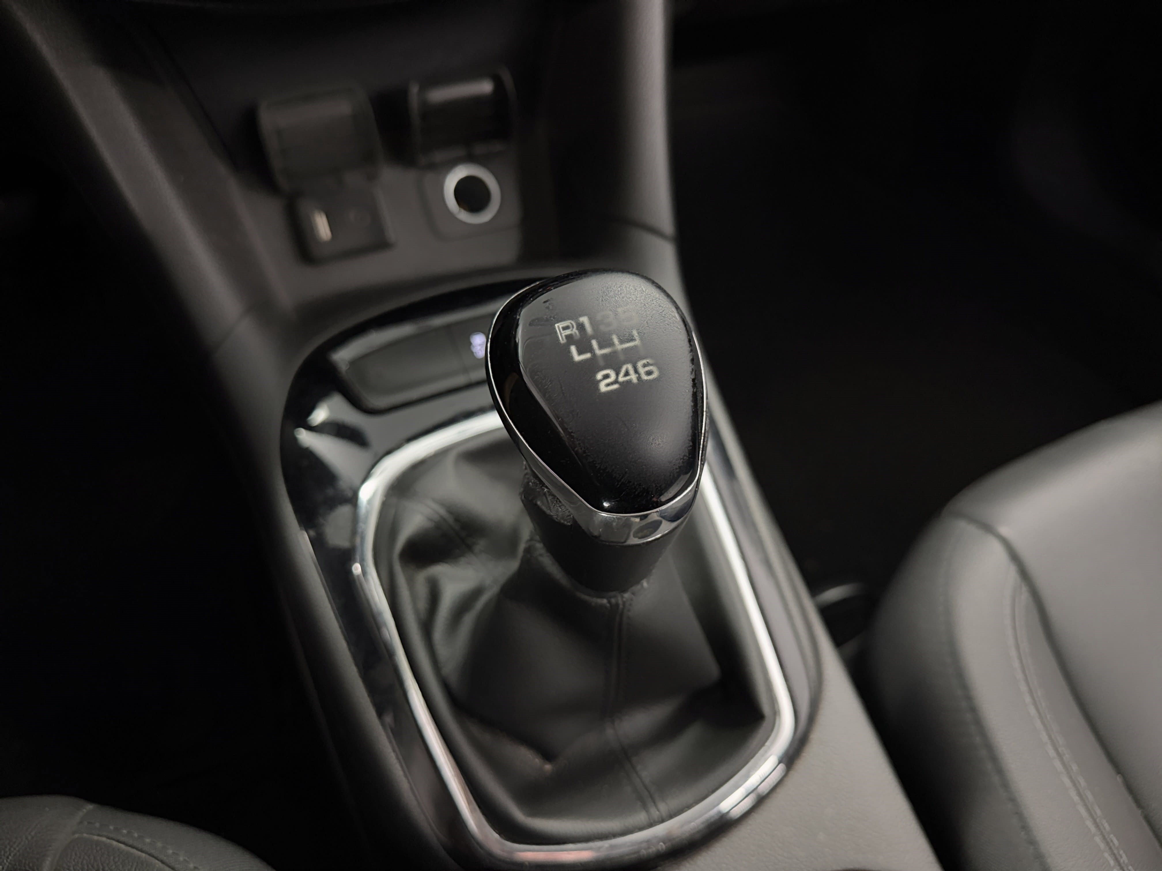 Used 2018 Chevrolet Cruze LT w/ Leather Package FWD image 25