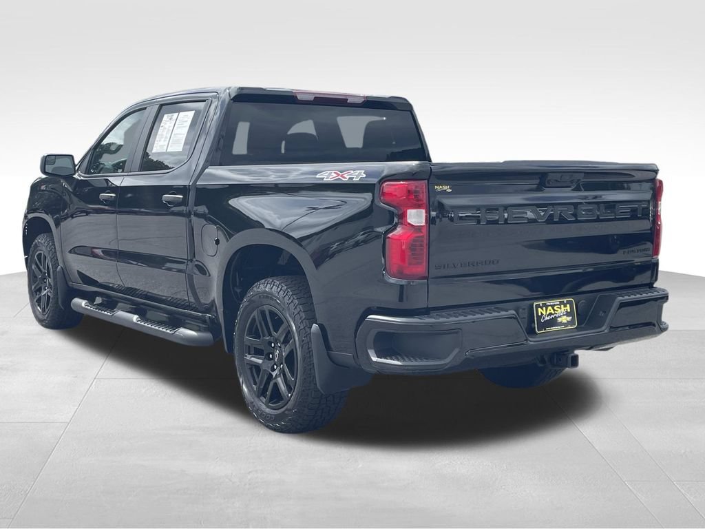 Used 2023 Chevrolet Silverado 1500 Custom w/ 2.7L Blackout Package AWD/4WD image 5