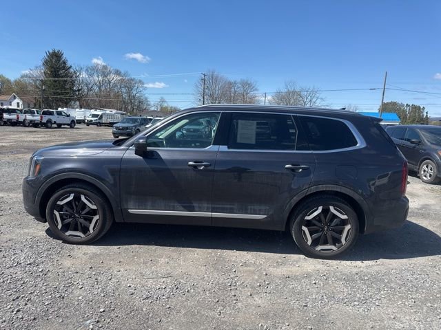Used 2025 Kia Telluride S image 9