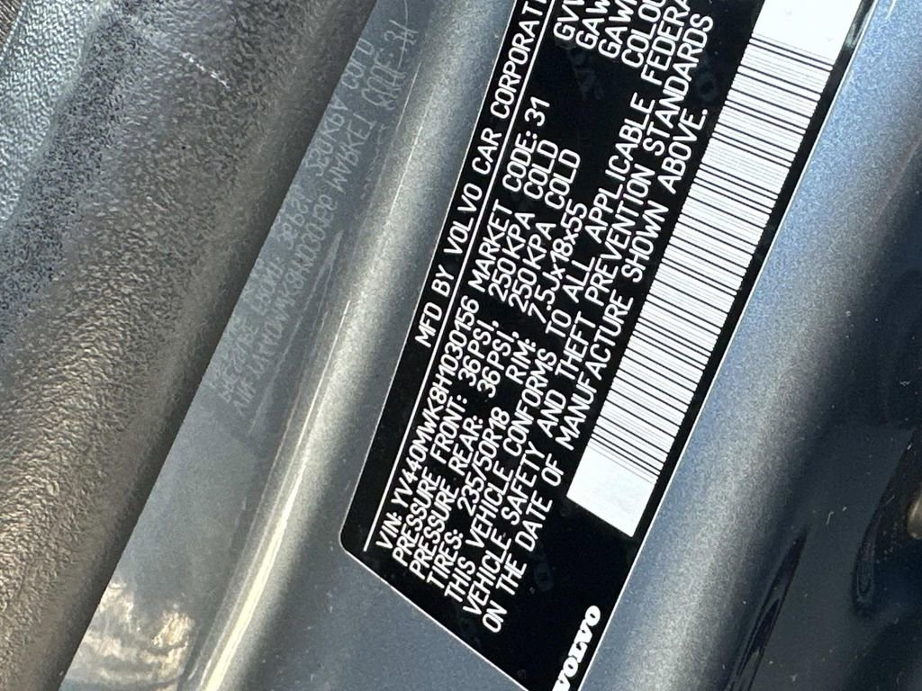 Used 2017 Volvo V60 T5 Cross Country w/ Convenience Package image 19