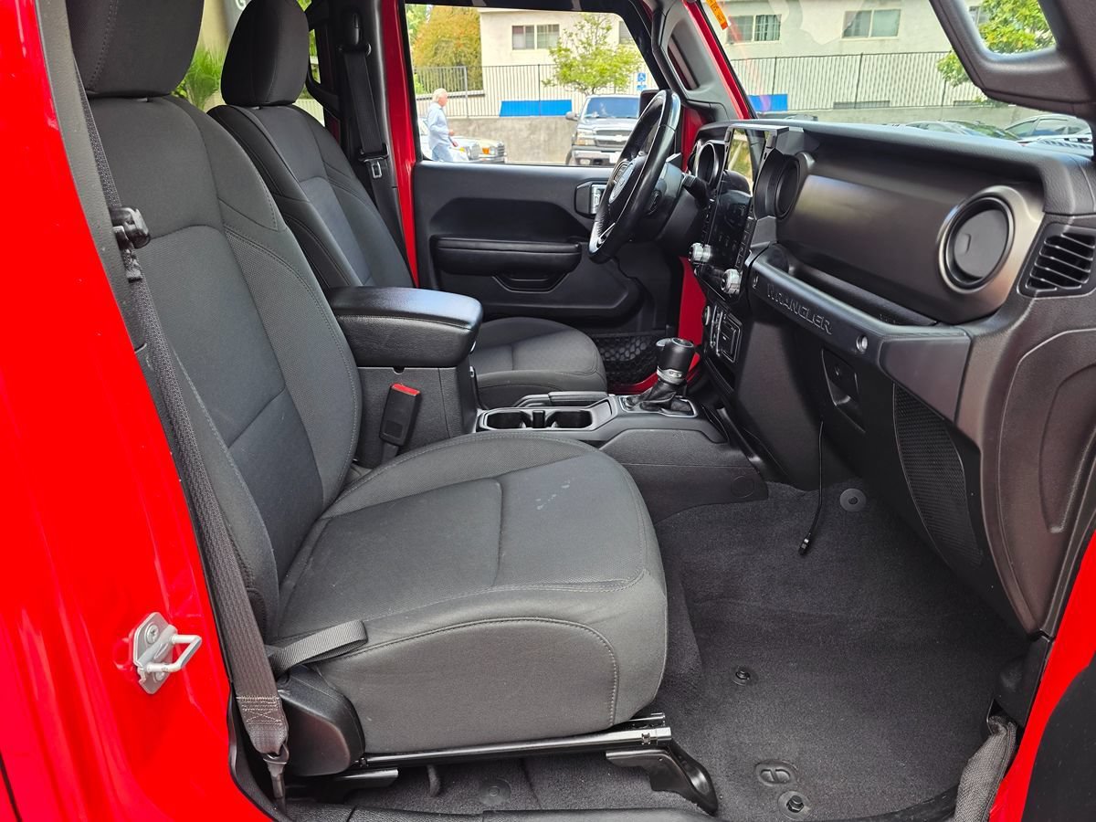 Used 2019 Jeep Wrangler Unlimited Sport S AWD/4WD image 14
