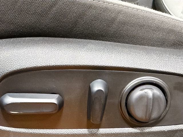 Used 2021 Chevrolet Equinox LS w/ LS Convenience Package AWD/4WD image 20