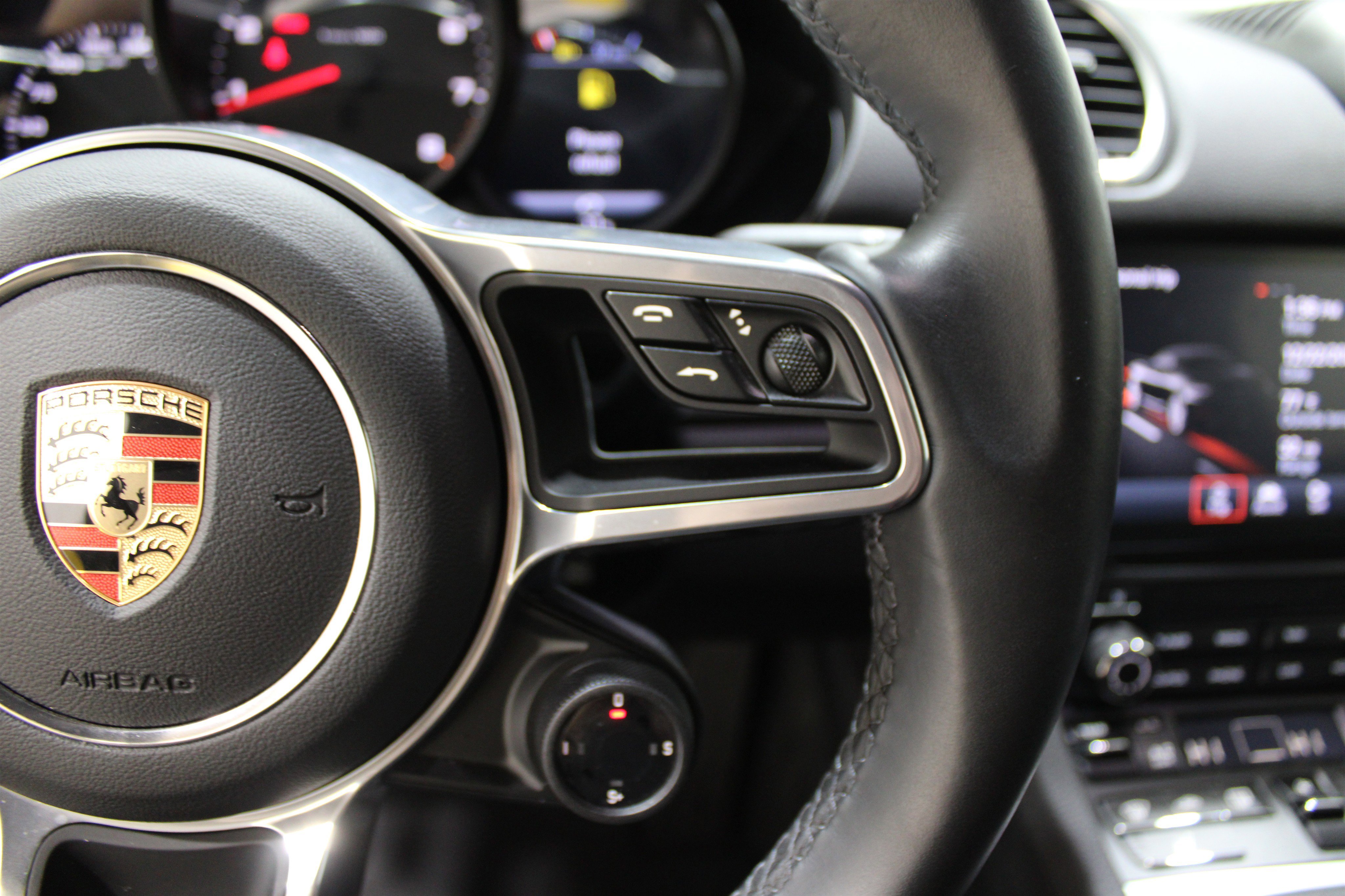 Used 2023 Porsche 718 Boxster w/ Sport Chrono Package image 12