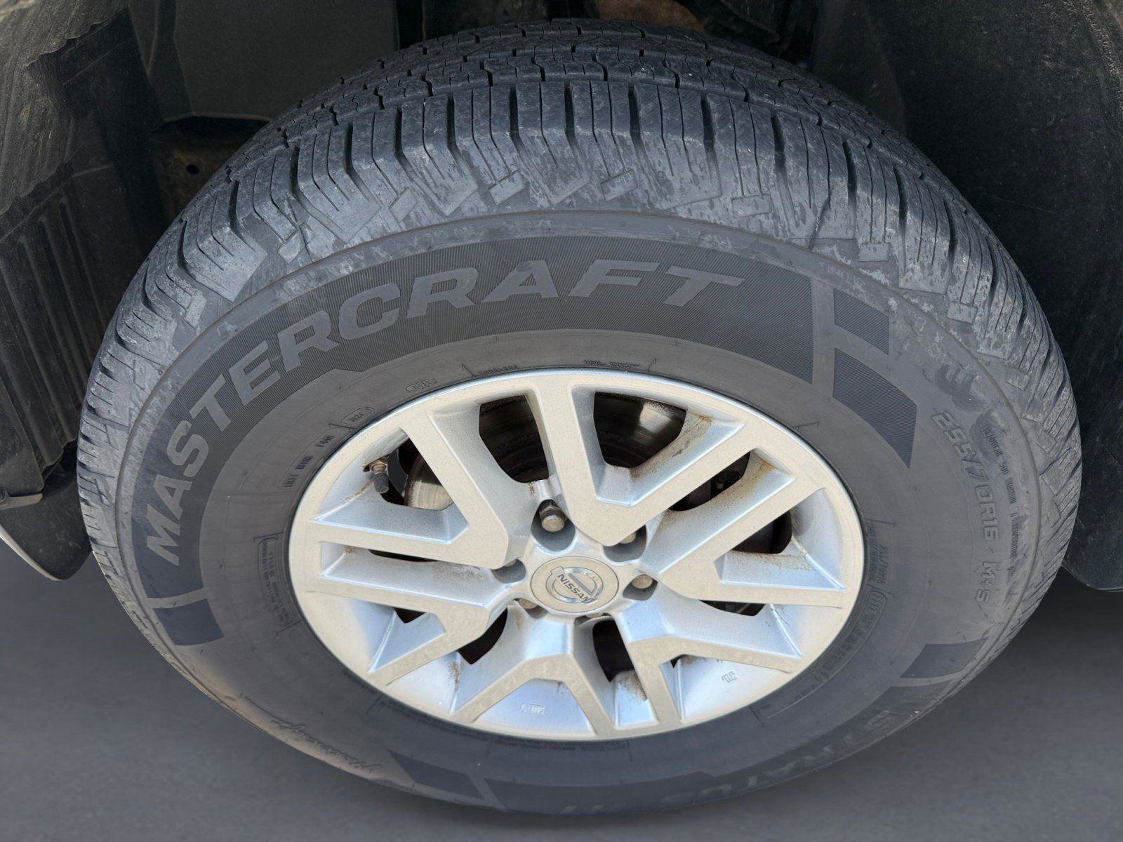 Used 2014 Nissan Frontier SV w/ SV Value Truck Package image 9