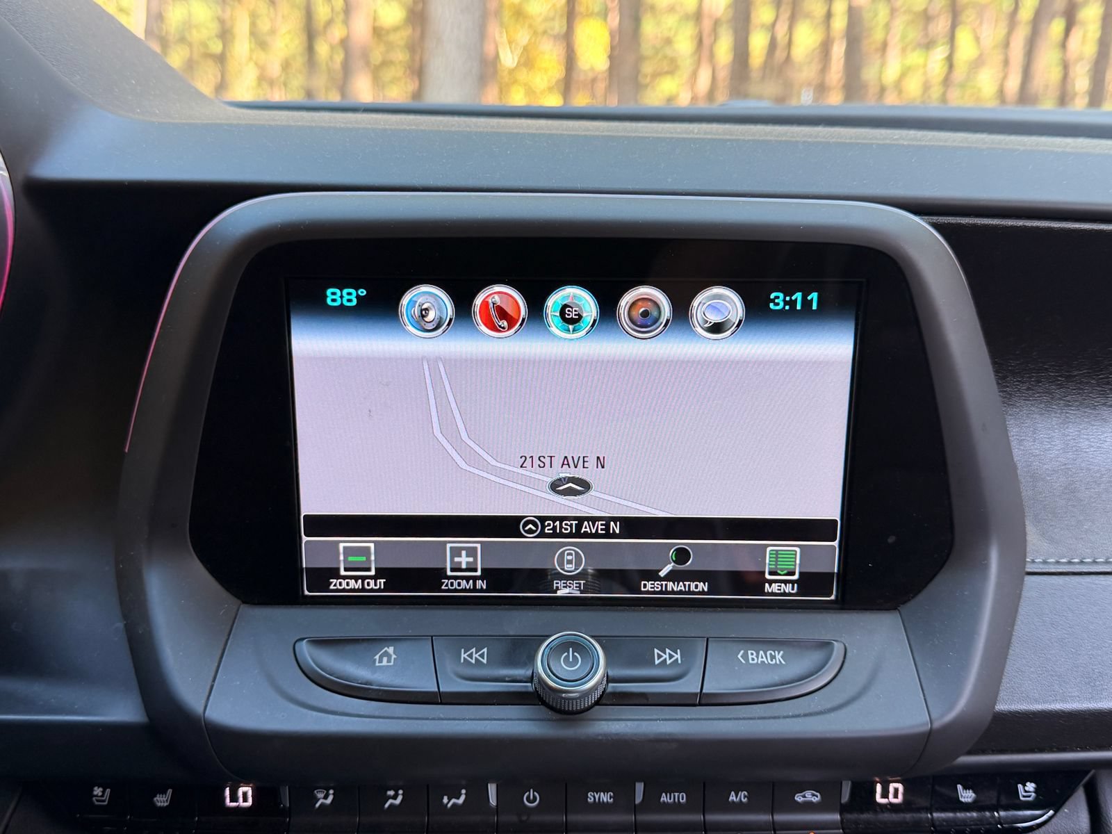 Used 2018 Chevrolet Camaro LT RWD image 2