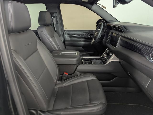 Used 2023 GMC Yukon XL Denali image 21