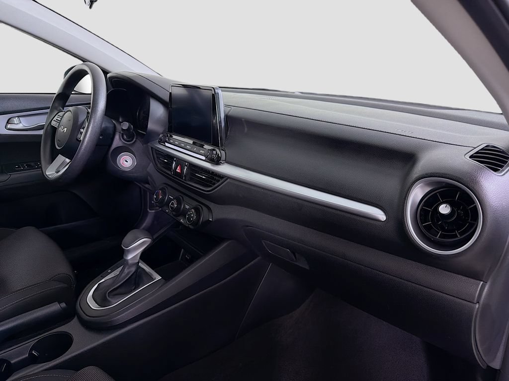 Used 2024 Kia Forte LXS FWD image 28