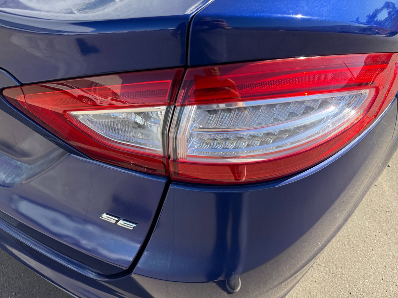 Used 2015 Ford Fusion Energi SE w/ Driver Assist Package image 28