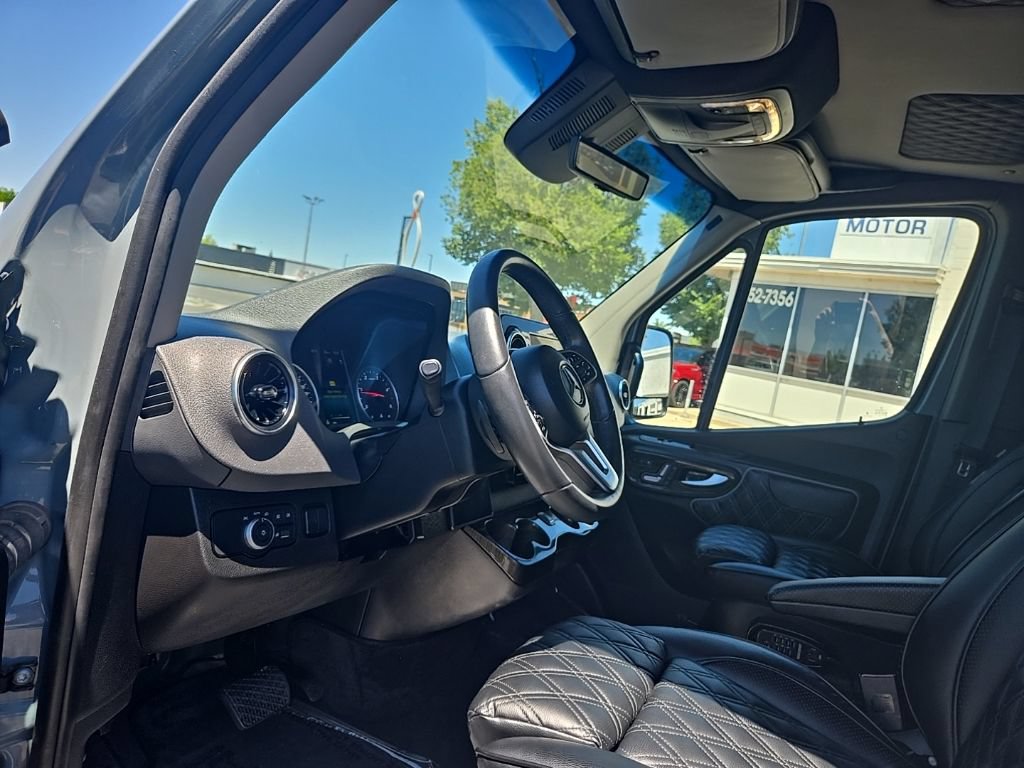 Used 2023 Mercedes-Benz Sprinter 3500 image 11