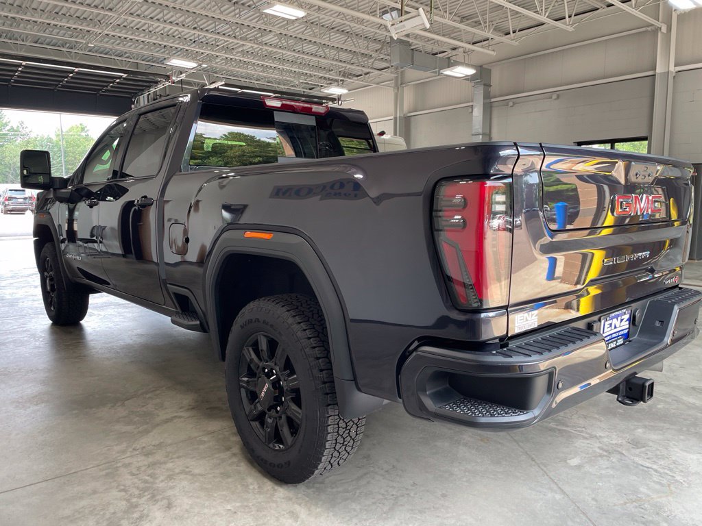 Used 2026 GMC Sierra 2500 AT4 AWD/4WD image 6