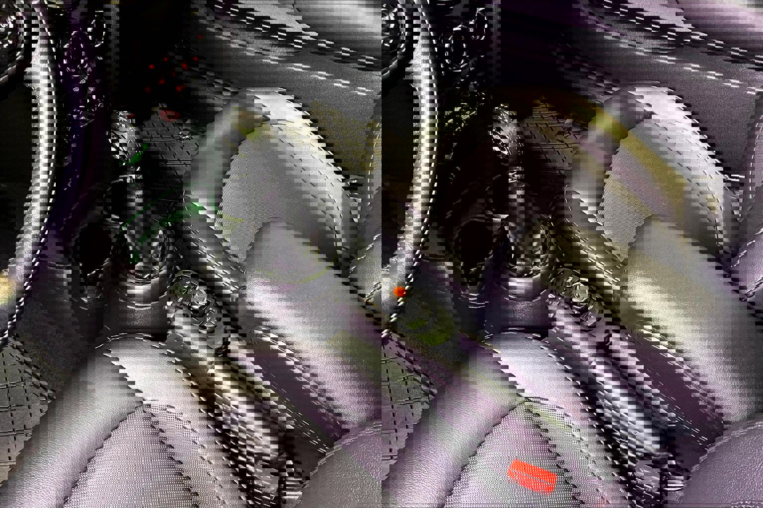 Used 2018 MINI Cooper 2-Door Hardtop w/ Premium Package image 17