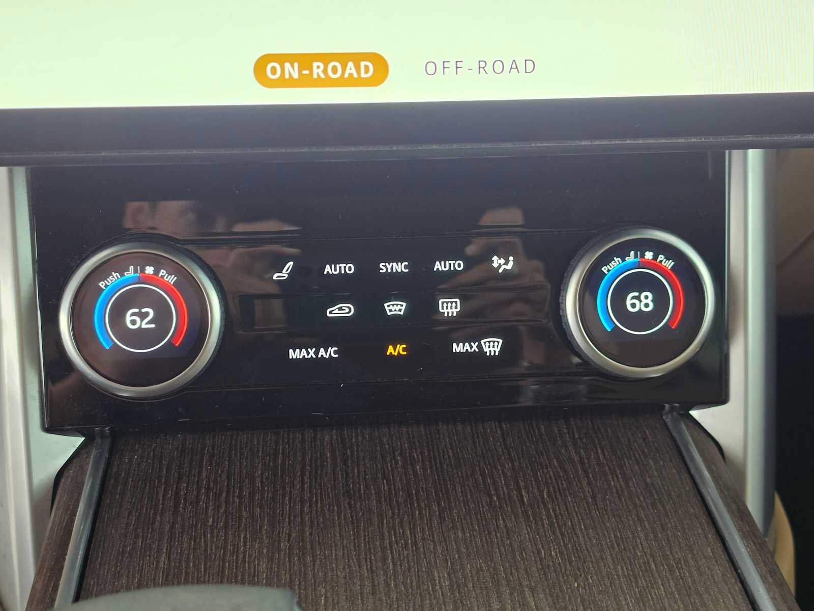 Used 2023 Land Rover Range Rover SE AWD/4WD image 29
