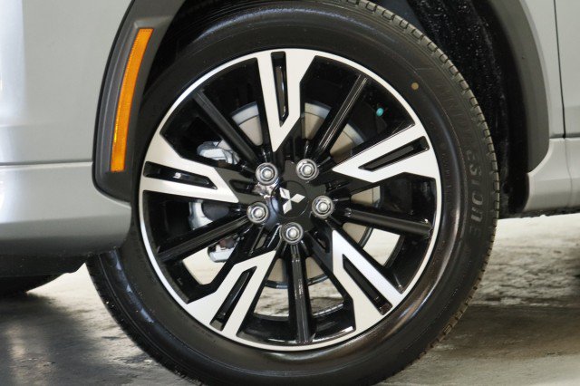 New 2026 Mitsubishi Eclipse Cross SEL AWD/4WD image 3