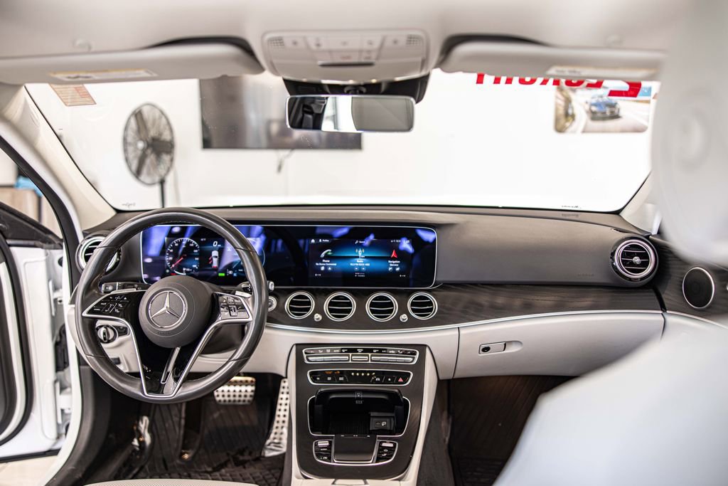 Used 2022 Mercedes-Benz E 450 4MATIC All-Terrain Wagon image 32