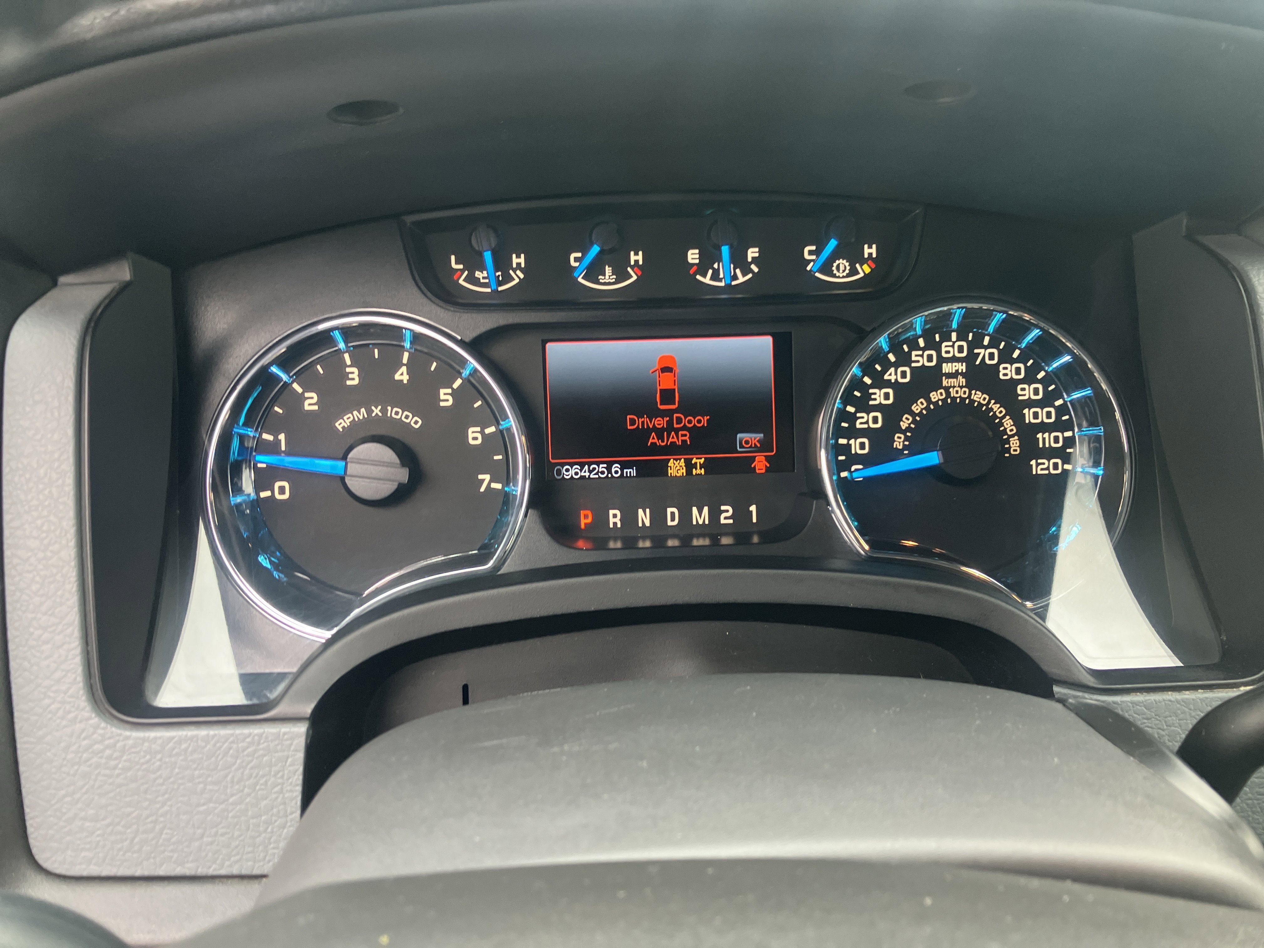 Used 2014 Ford F150 XLT w/ Equipment Group 302A Luxury AWD/4WD image 15