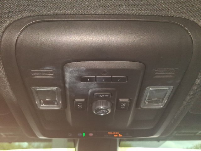 Used 2022 GMC Yukon Denali RWD image 8