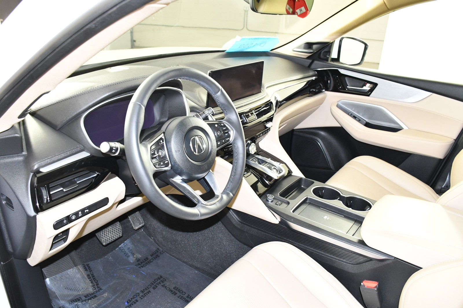 Certified 2025 Acura MDX SH-AWD w/ Technology Package image 2